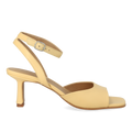 Sandal med hæl