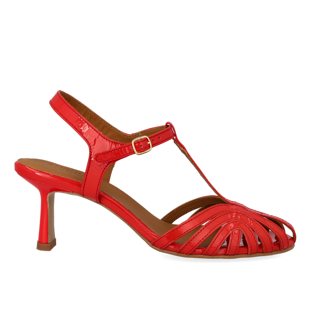 Højhælet sandal med smuk organisk frontdetalje