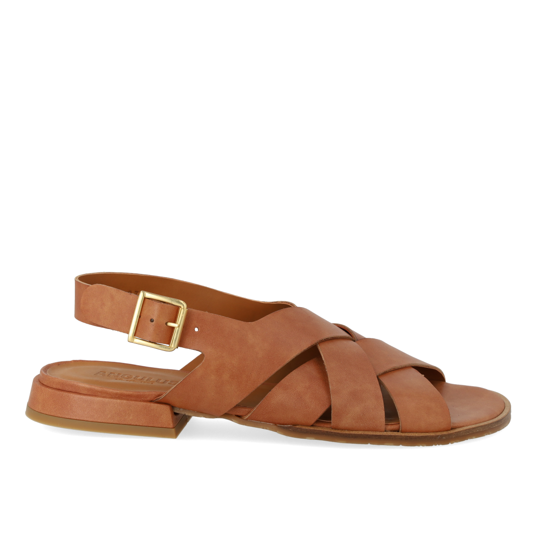 Sandal med fletdetalje