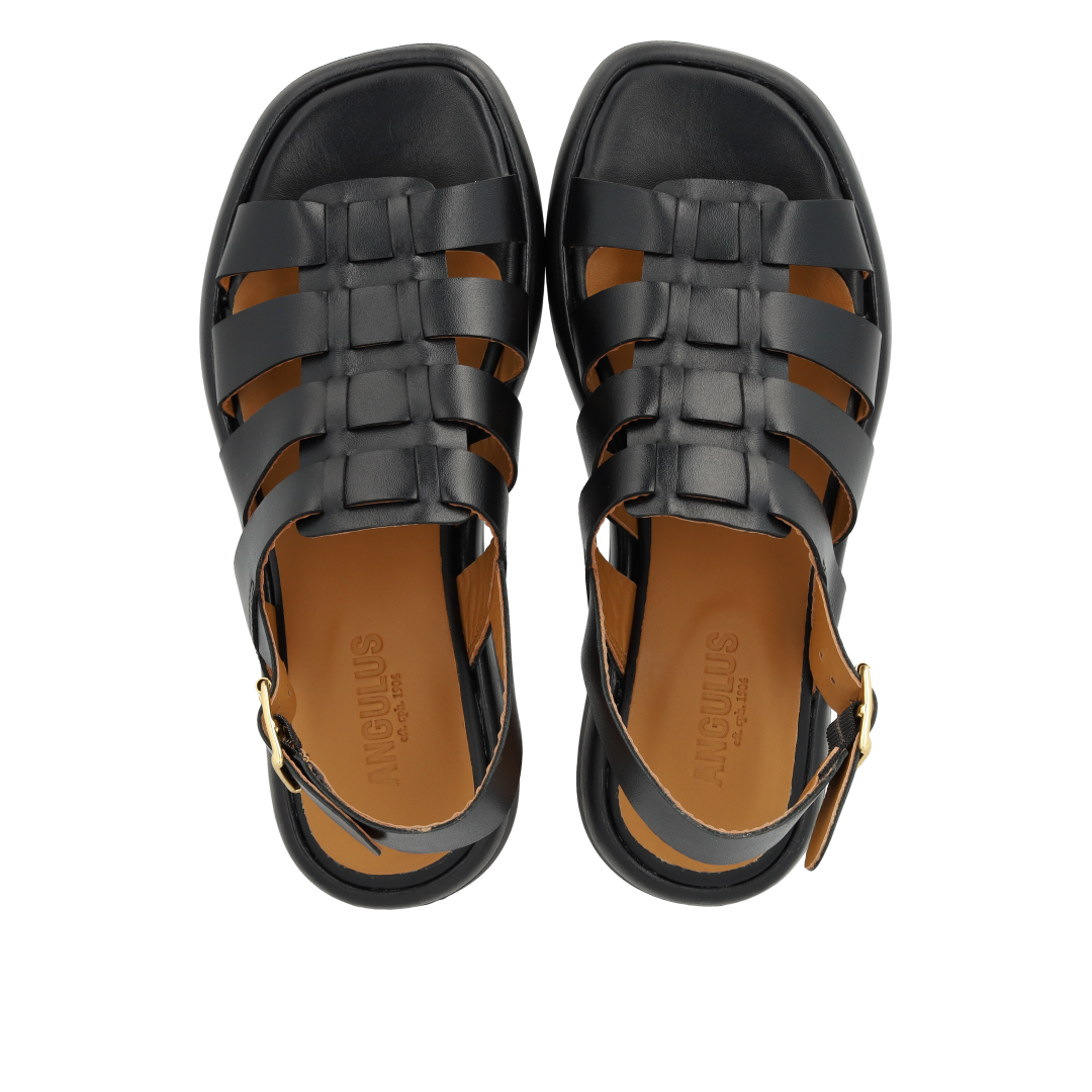 Gladiator-inspireret remsandal