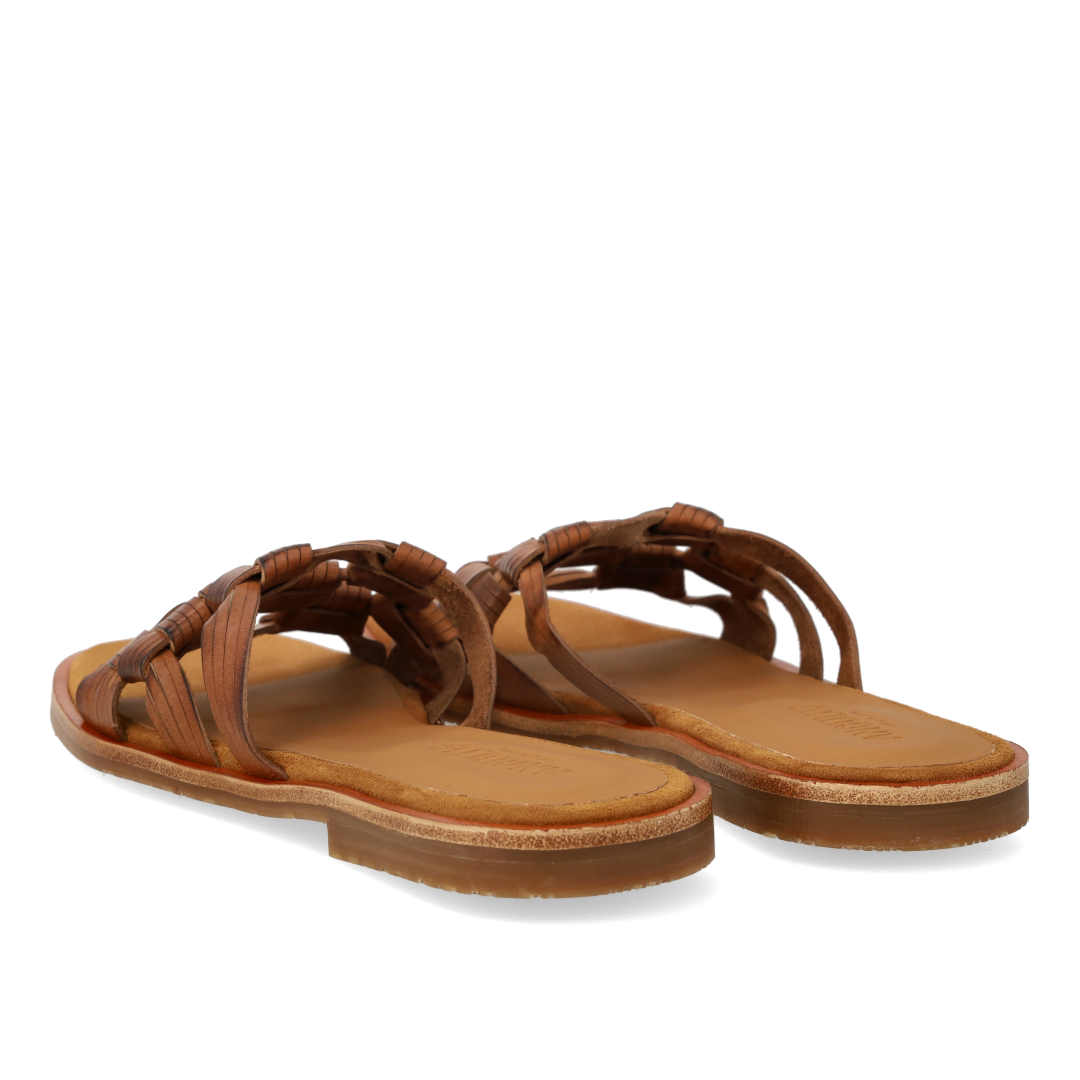 Slip-on sandal med fletdetalje