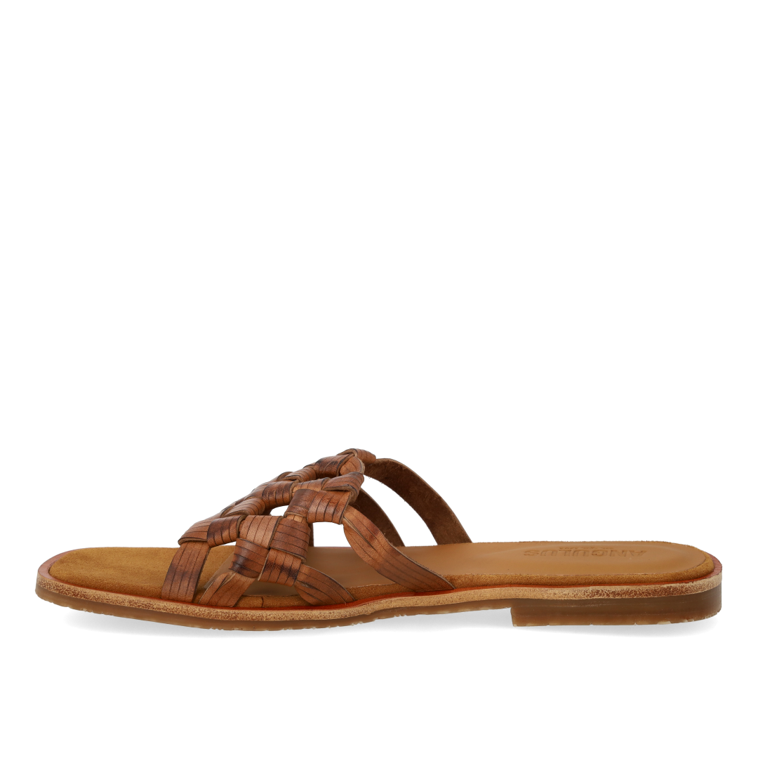 Slip-on sandal med fletdetalje