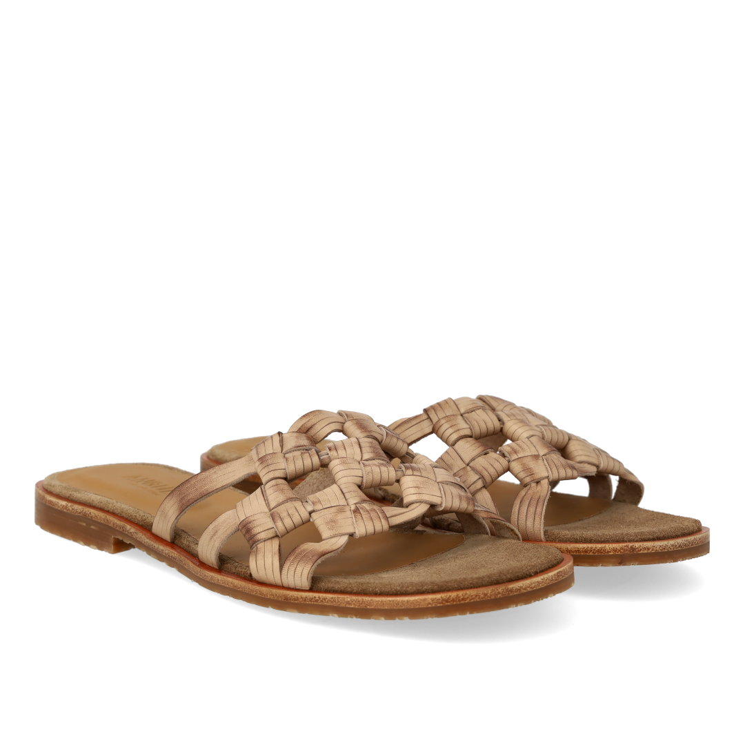 Slip-on sandal med fletdetalje