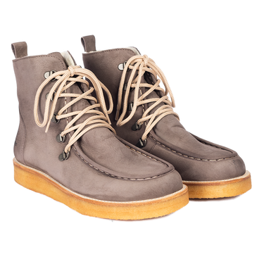 Støvle med uldfoer og bred pasform