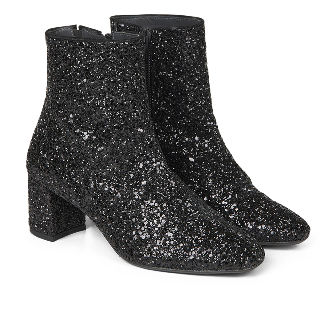 Funklende glitterstøvlet