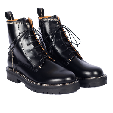 Snørestøvle med dekorative kontraststikninger