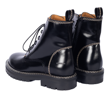 Snørestøvle med dekorative kontraststikninger