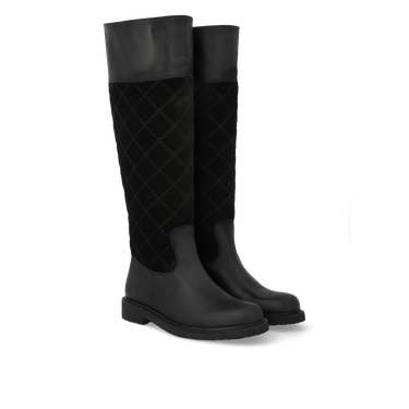 Langskaftet støvle med kvilt detalje