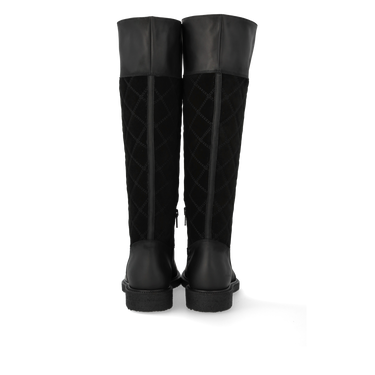 Langskaftet støvle med kvilt detalje