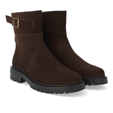 Støvle med dekorativ spændedetalje