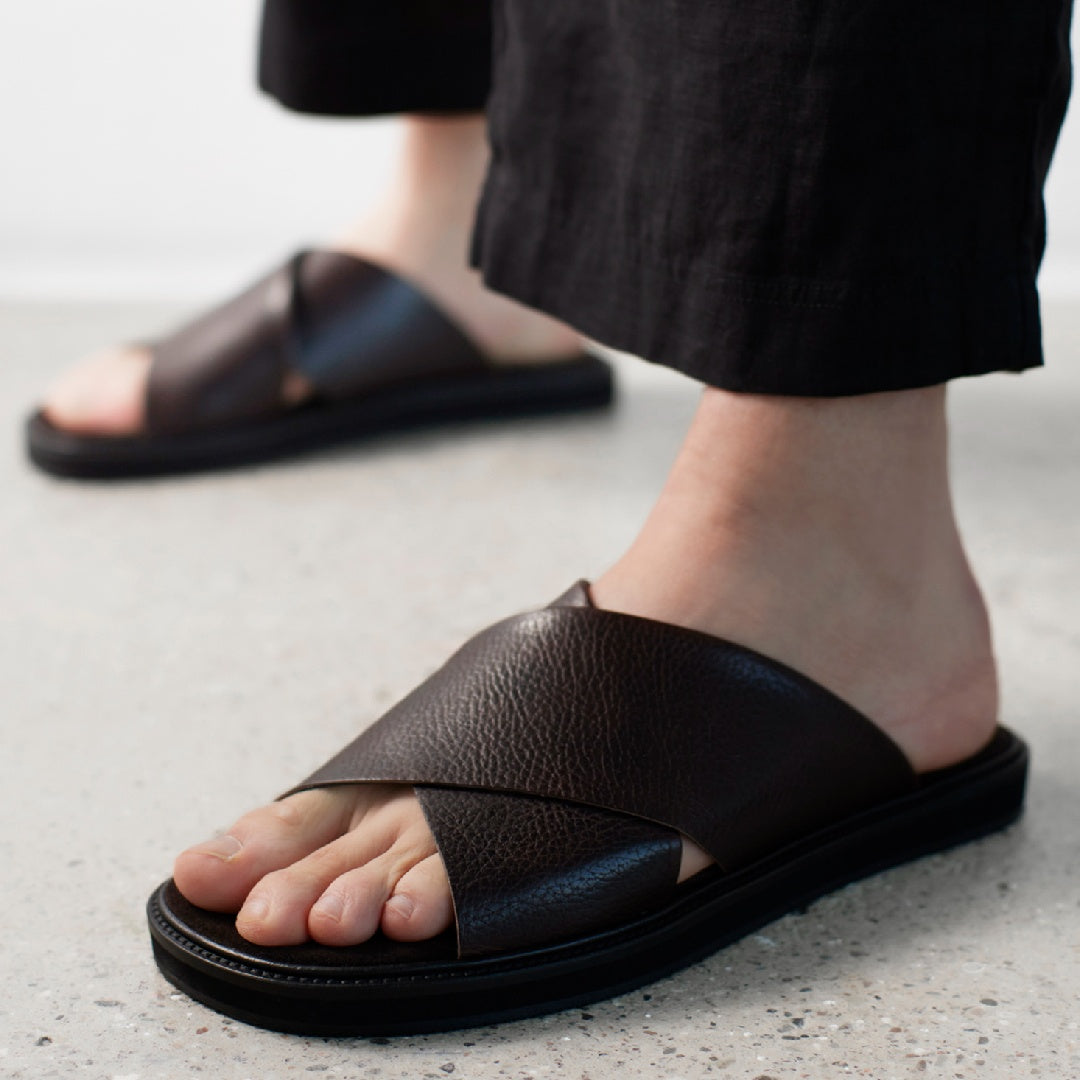 Slip-on kryds lædersandal